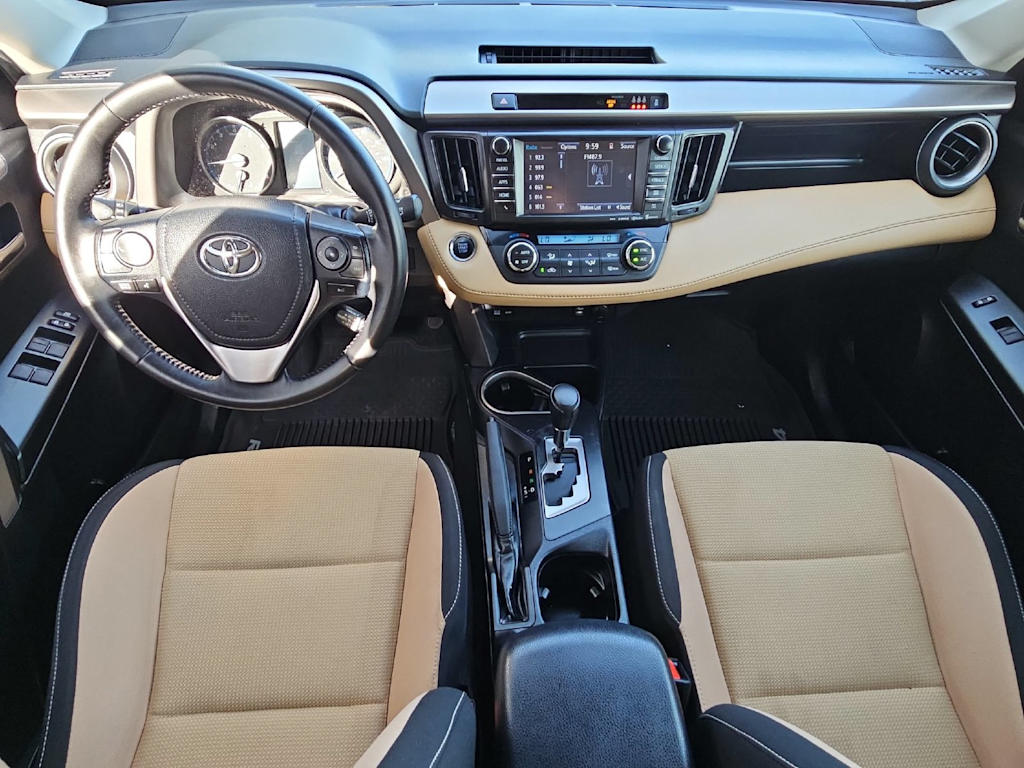 Thumbnail: 2017 Toyota RAV4 - 10