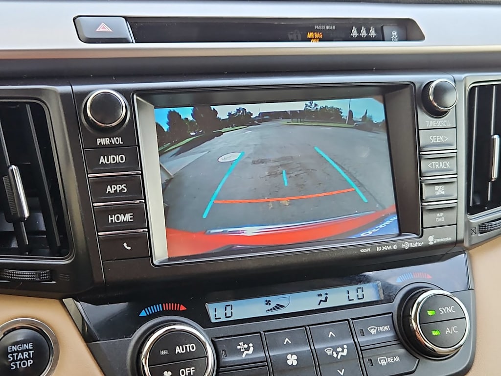 Thumbnail: 2017 Toyota RAV4 - 34