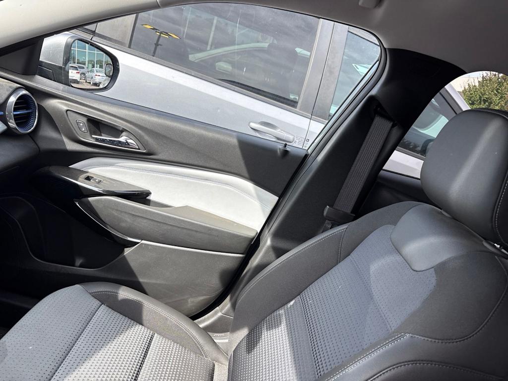 Thumbnail: 2024 Chevrolet Trax - 6