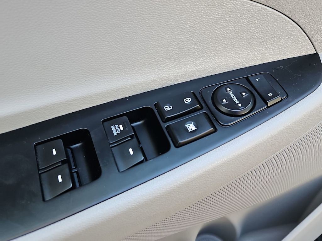 Thumbnail: 2019 Hyundai Tucson - 26