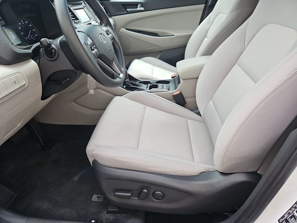 Thumbnail: 2017 Hyundai Tucson - 11