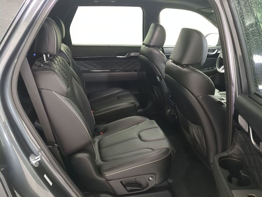 Thumbnail: 2022 Hyundai Palisade - 25