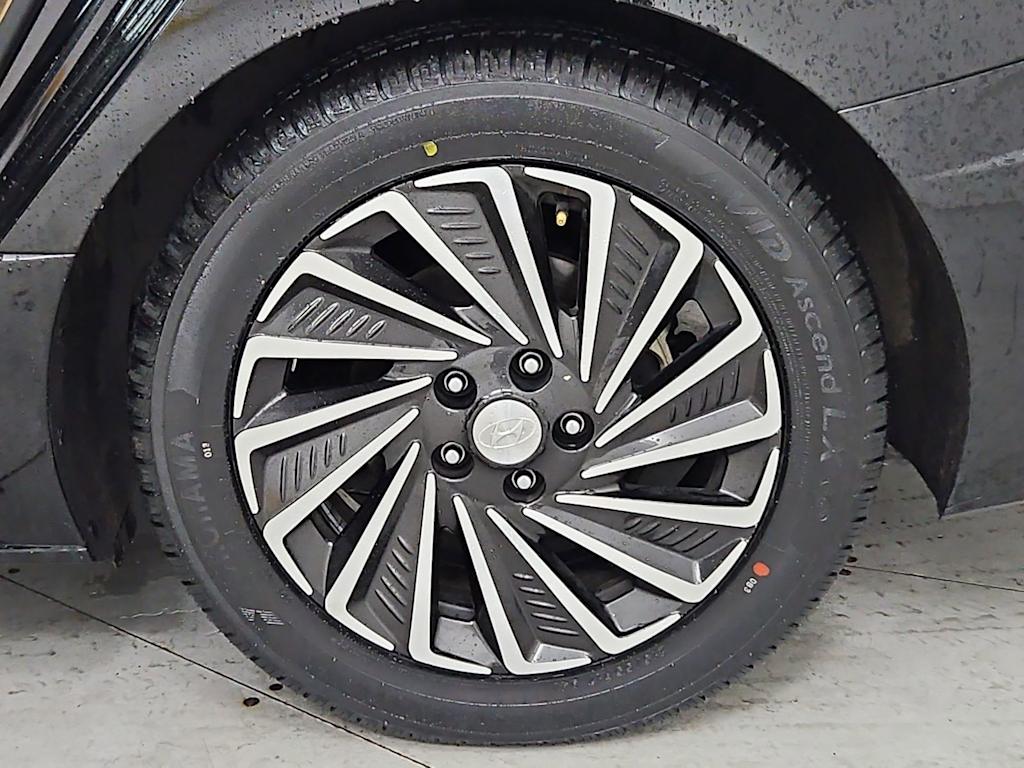 Thumbnail: 2022 Hyundai Sonata - 8