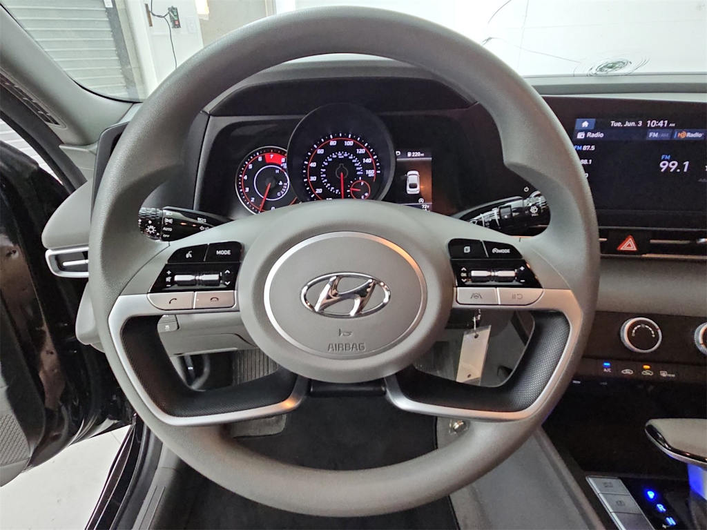 Thumbnail: 2023 Hyundai Elantra - 13