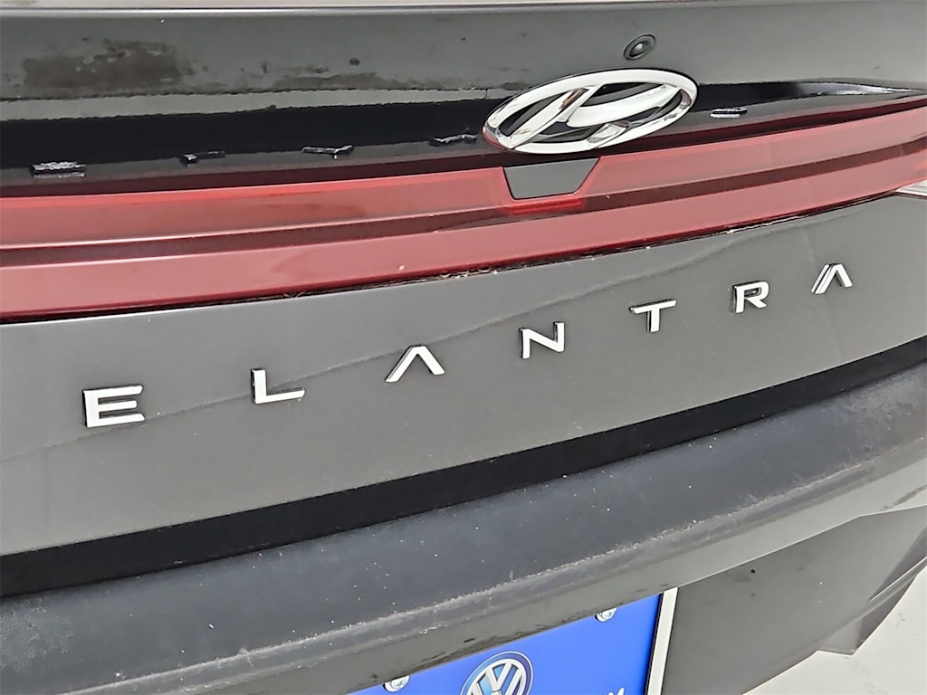 Thumbnail: 2023 Hyundai Elantra - 24