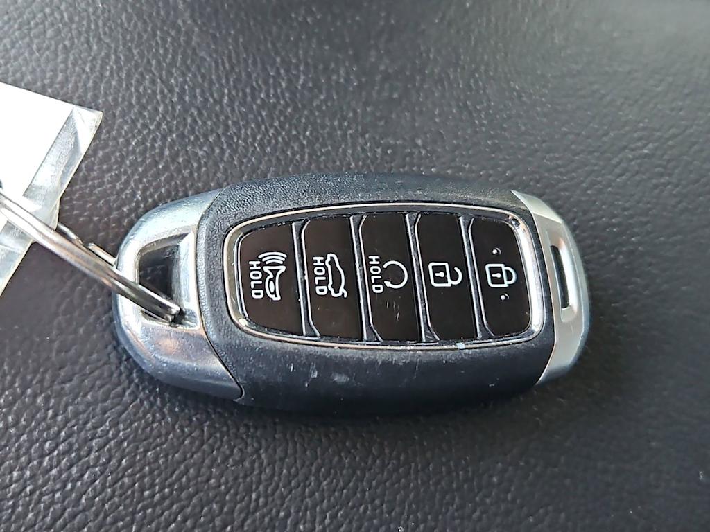 Thumbnail: 2023 Hyundai Elantra - 18
