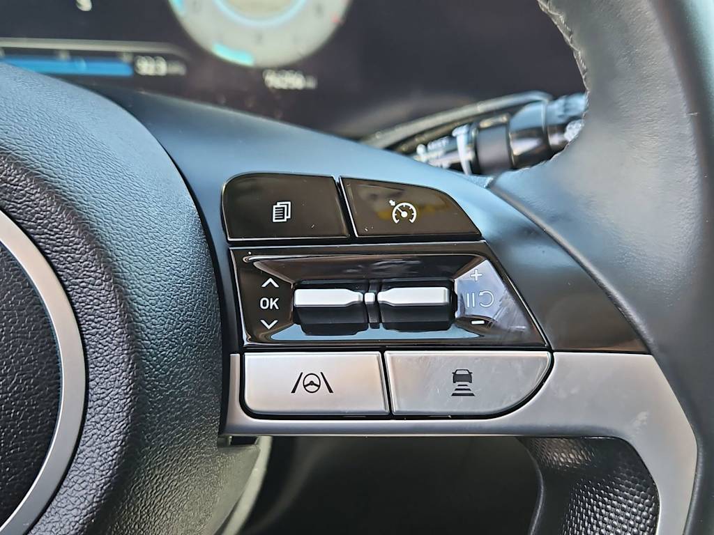 Thumbnail: 2023 Hyundai Elantra - 30