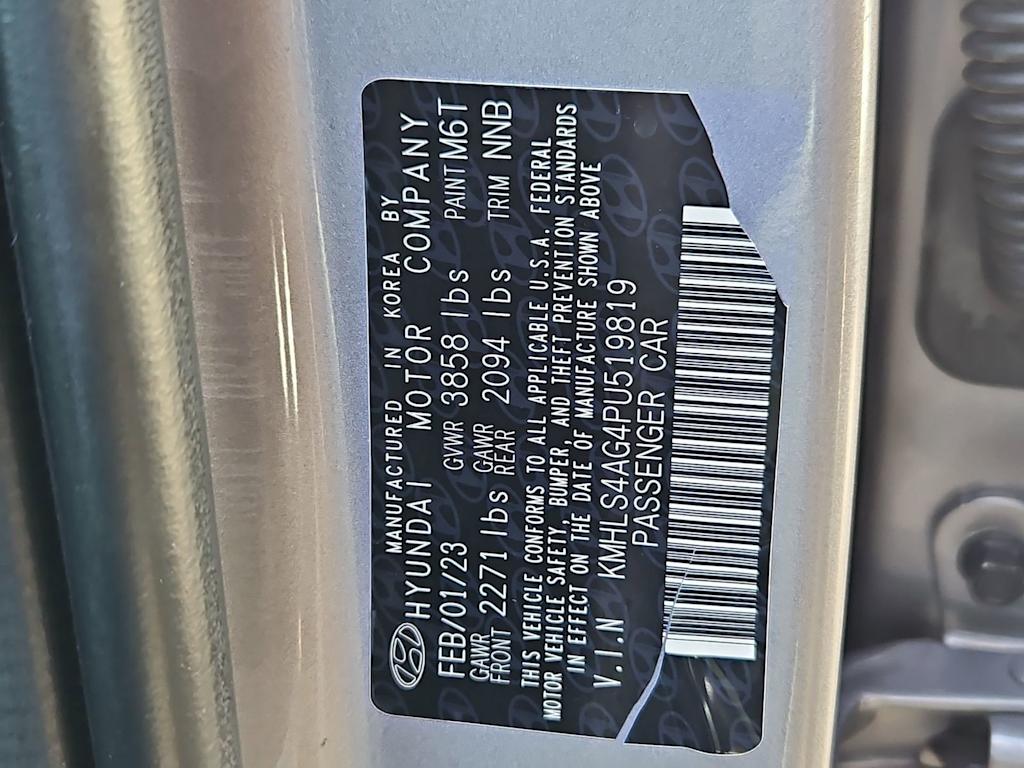 Thumbnail: 2023 Hyundai Elantra - 19