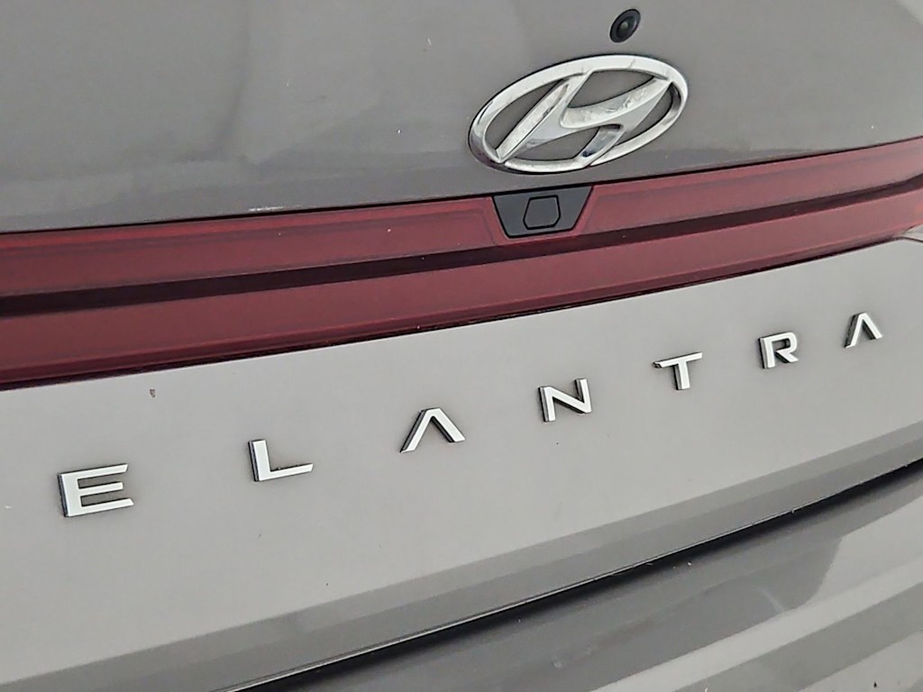 Thumbnail: 2023 Hyundai Elantra - 25