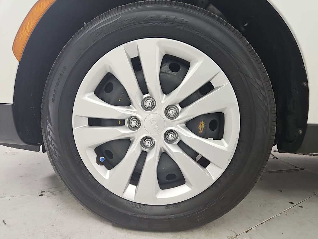 Thumbnail: 2020 Kia Soul - 8