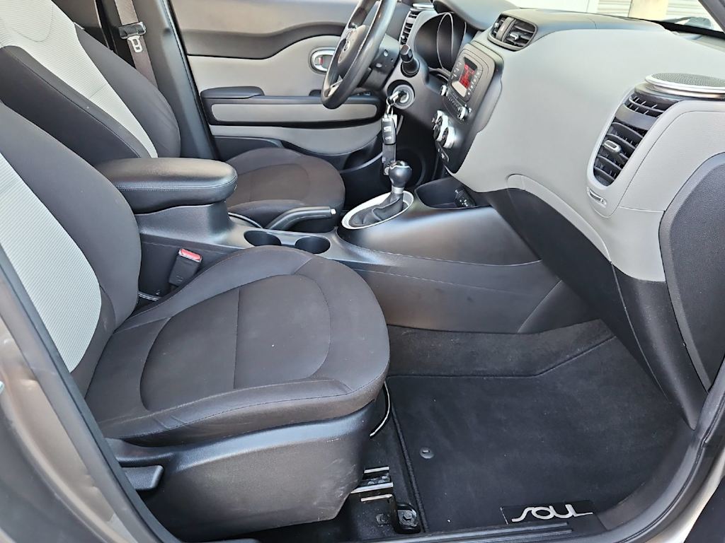 Thumbnail: 2016 Kia Soul - 12
