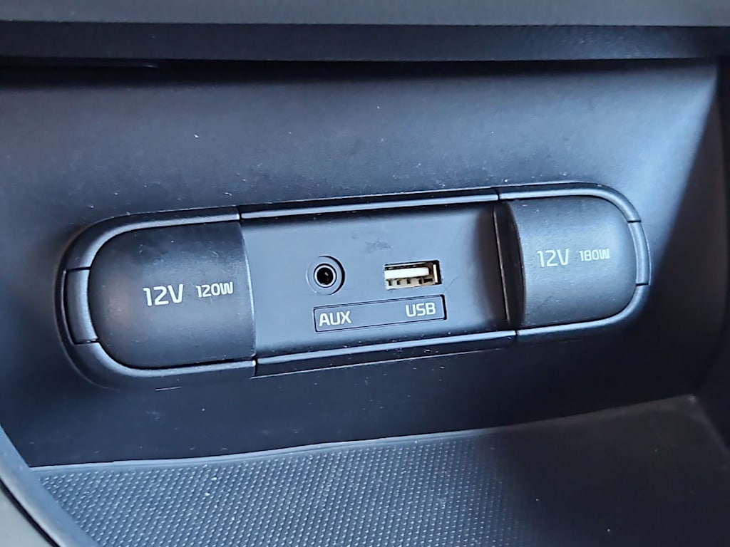 Thumbnail: 2016 Kia Soul - 34