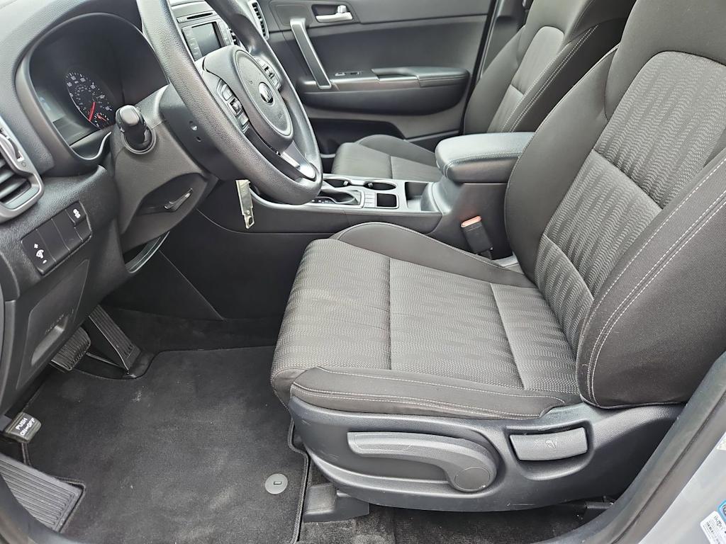 Thumbnail: 2017 Kia Sportage - 11