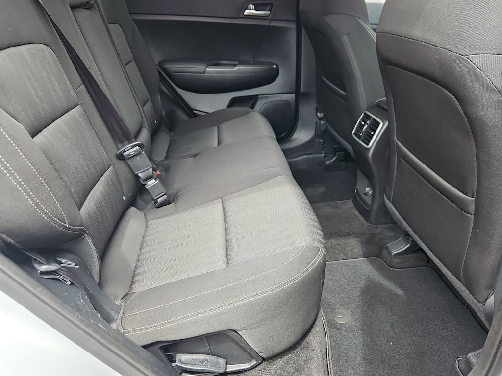 Thumbnail: 2017 Kia Sportage - 28