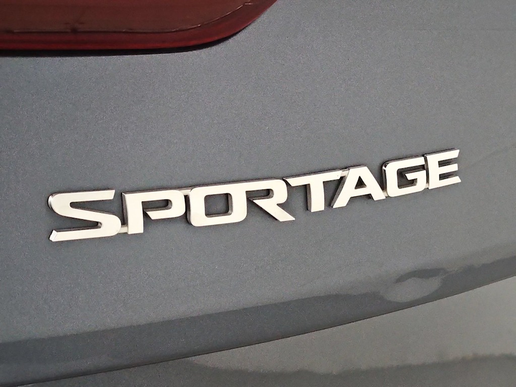 Thumbnail: 2020 Kia Sportage - 25