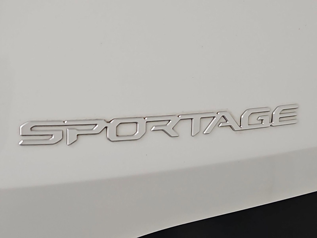 Thumbnail: 2023 Kia Sportage - 24