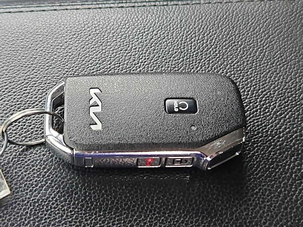 Thumbnail: 2023 Kia Sportage - 18