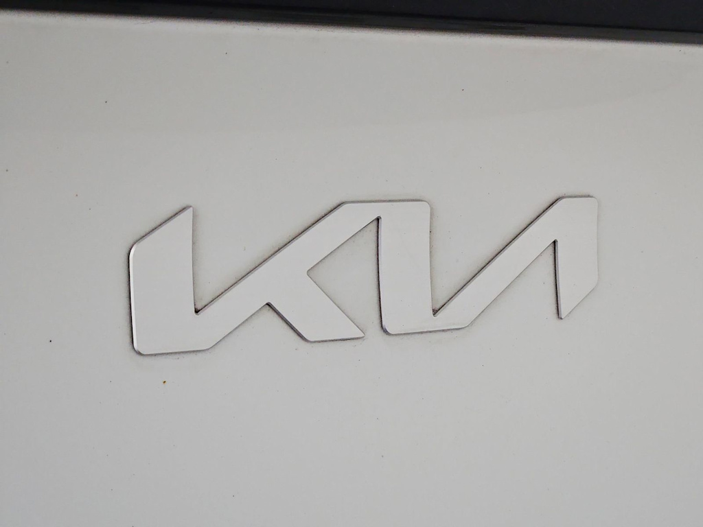 Thumbnail: 2023 Kia Sportage - 7