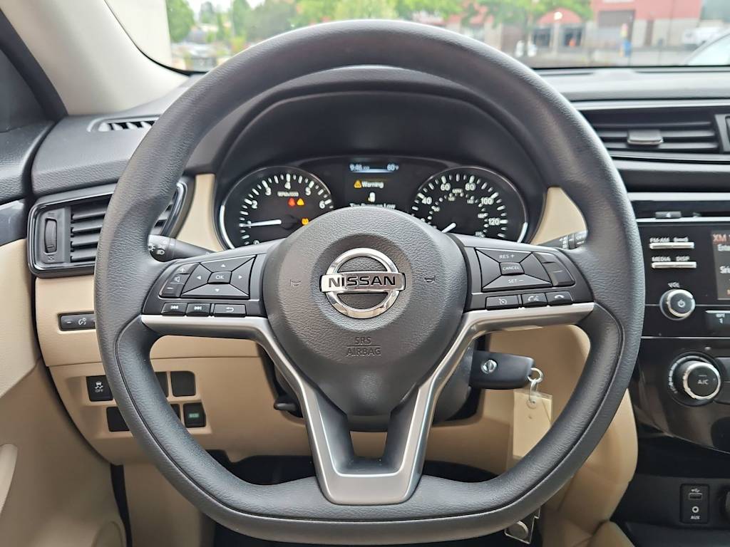 Thumbnail: 2017 Nissan Rogue - 14