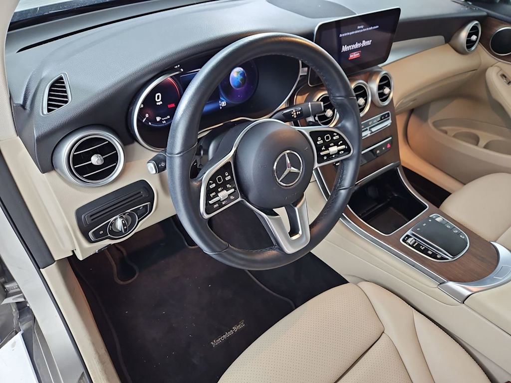 Thumbnail: 2022 Mercedes-Benz GLC - 2