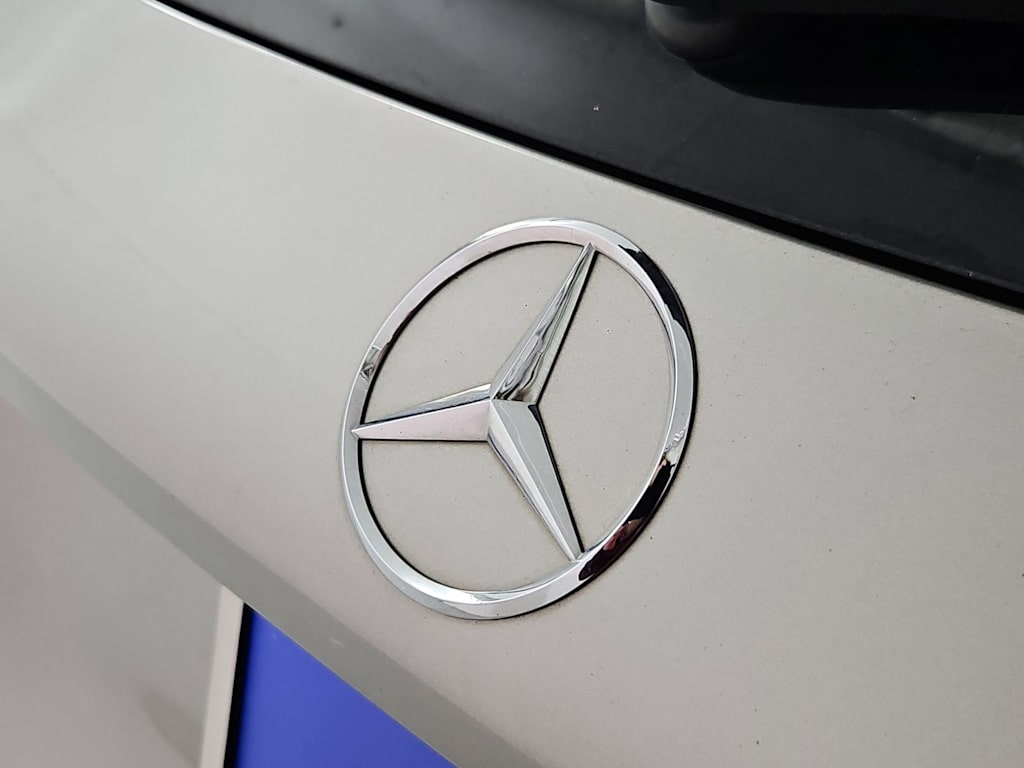 Thumbnail: 2022 Mercedes-Benz GLC - 25