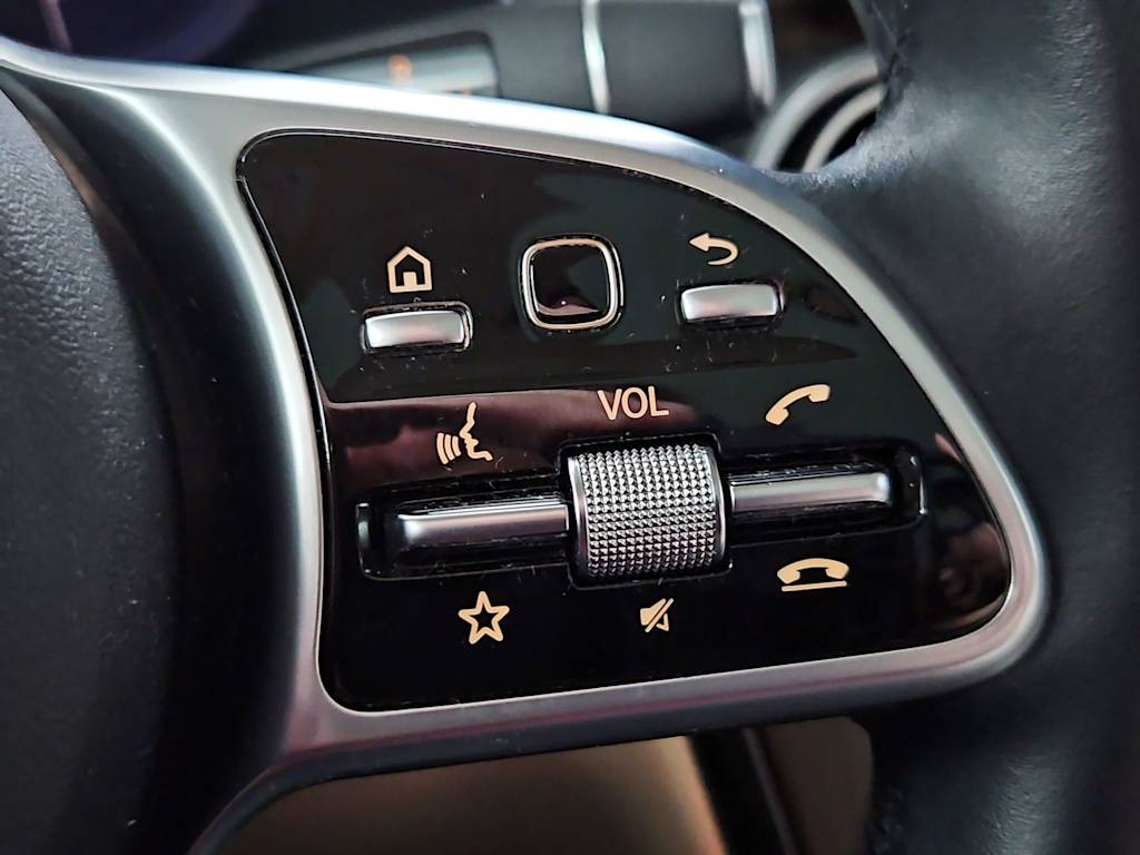 Thumbnail: 2022 Mercedes-Benz GLC - 32