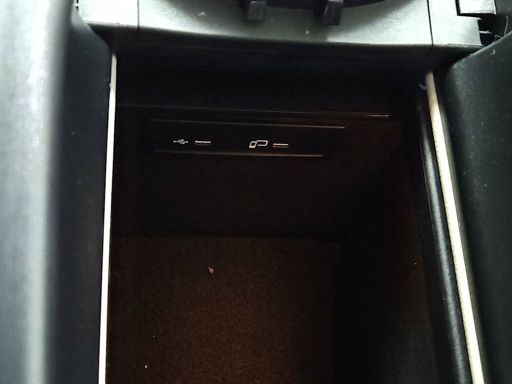 Thumbnail: 2022 Mercedes-Benz GLC - 37