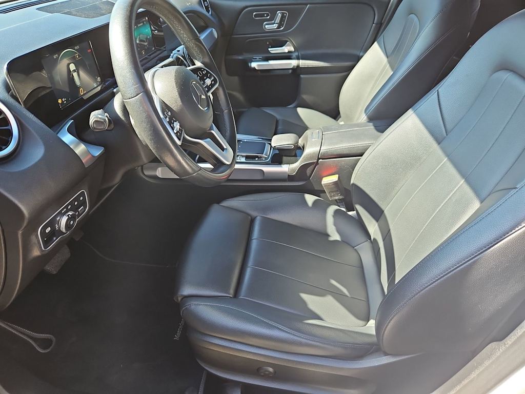 Thumbnail: 2020 Mercedes-Benz GLB - 11