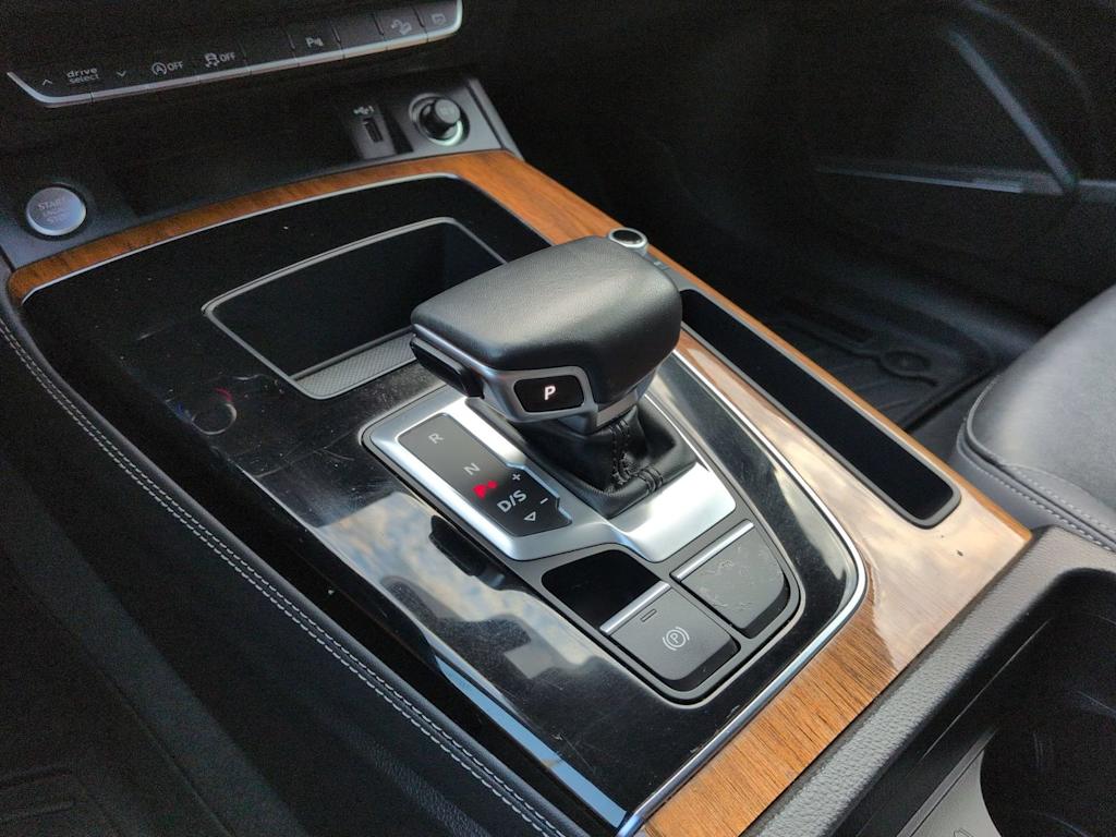 Thumbnail: 2021 Audi Q5 - 15