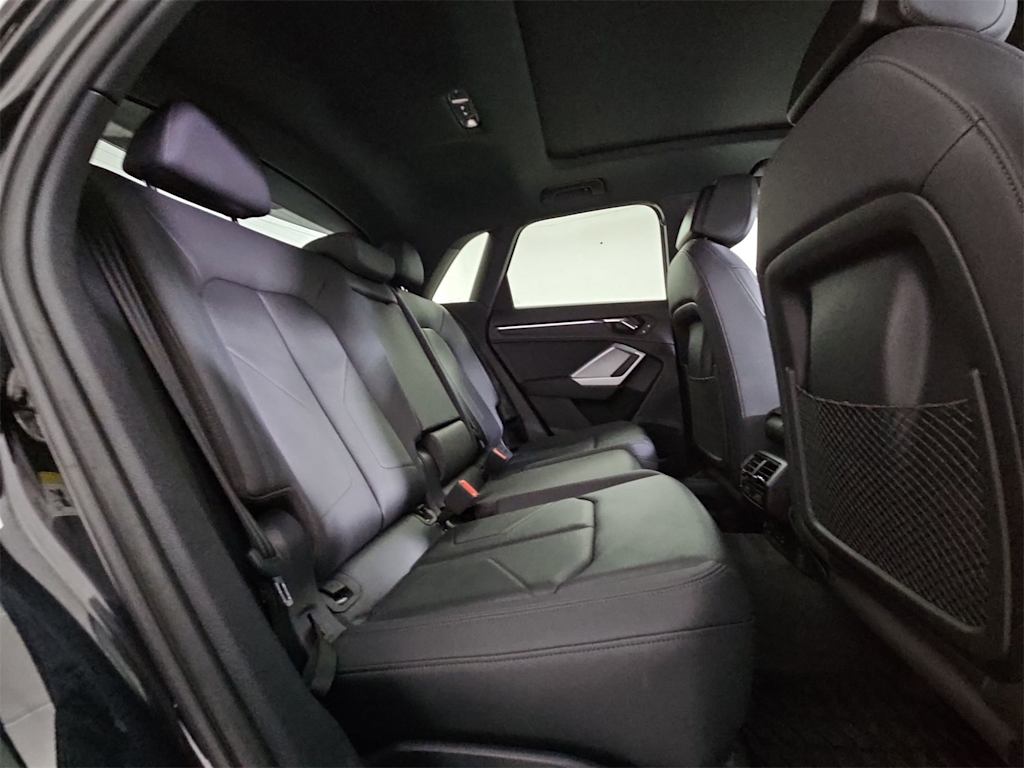 Thumbnail: 2022 Audi Q3 - 29