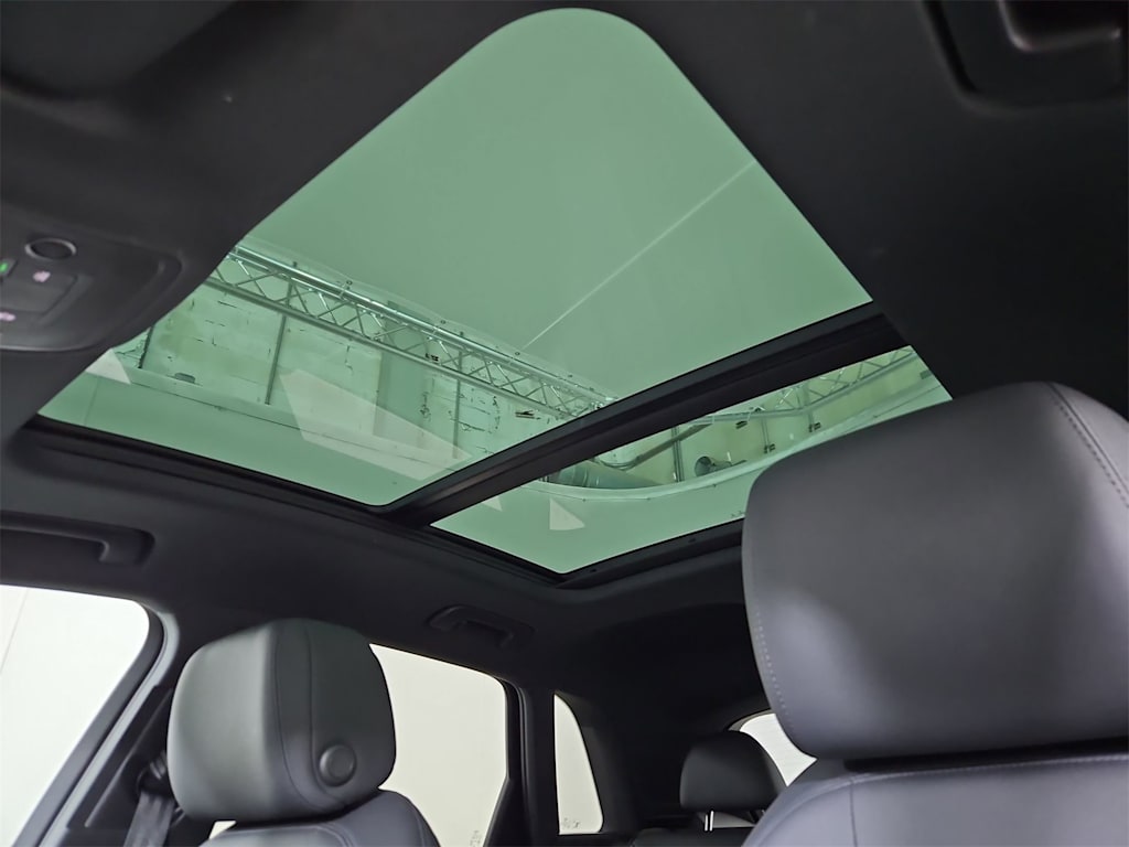 Thumbnail: 2022 Audi Q3 - 27