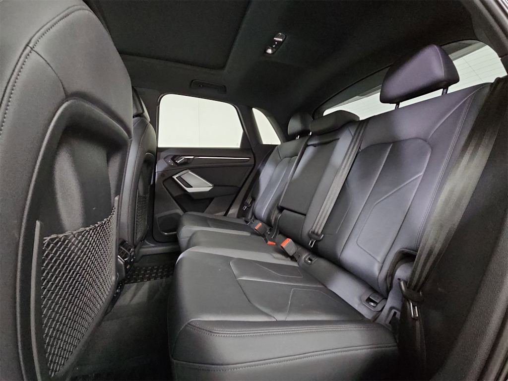 Thumbnail: 2022 Audi Q3 - 28