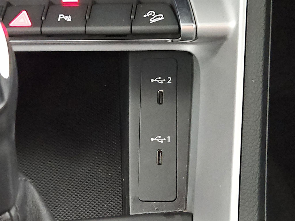 Thumbnail: 2022 Audi Q3 - 38