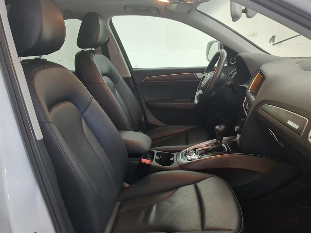 Thumbnail: 2014 Audi Q5 - 12