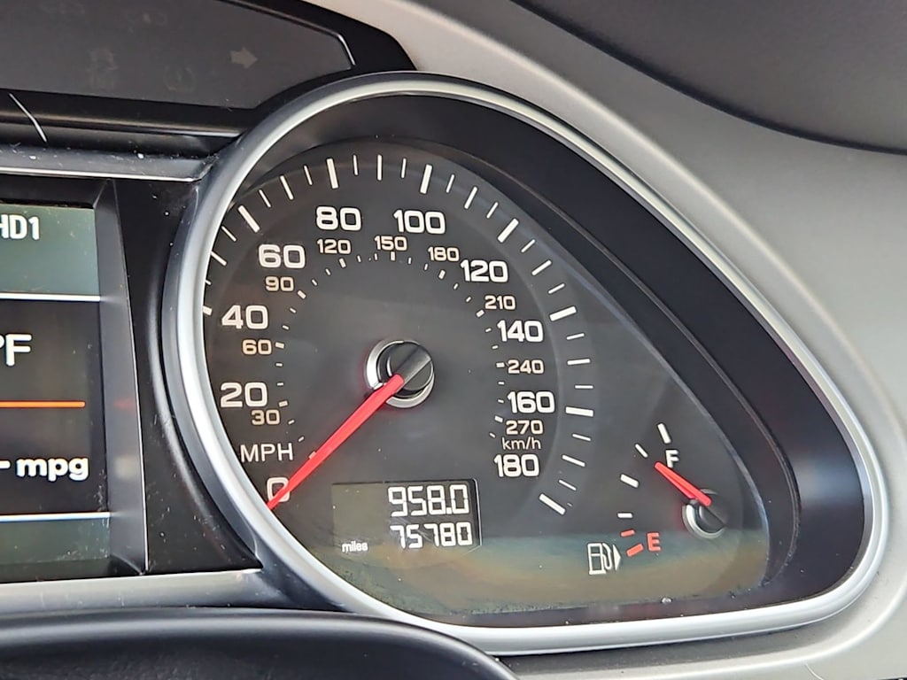 Thumbnail: 2015 Audi Q7 - 17