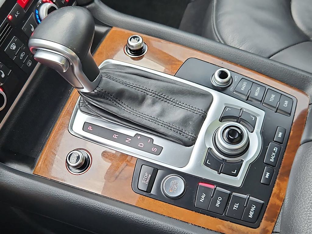 Thumbnail: 2015 Audi Q7 - 16