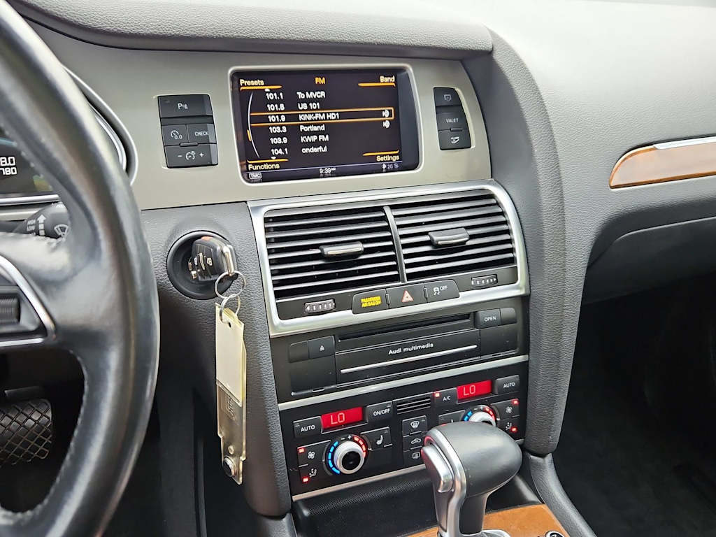Thumbnail: 2015 Audi Q7 - 15