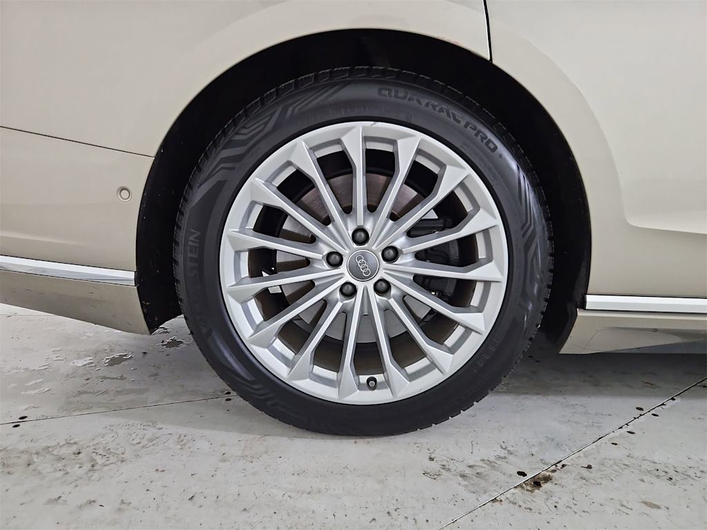 Thumbnail: 2020 Audi A8 - 8