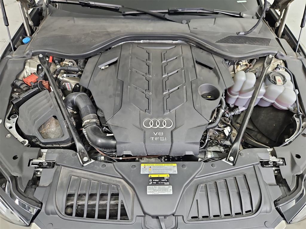 Thumbnail: 2020 Audi A8 - 9