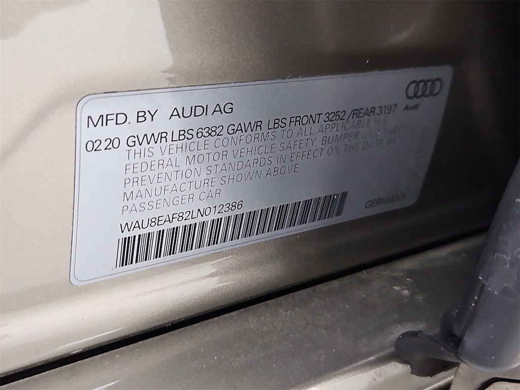 Thumbnail: 2020 Audi A8 - 20