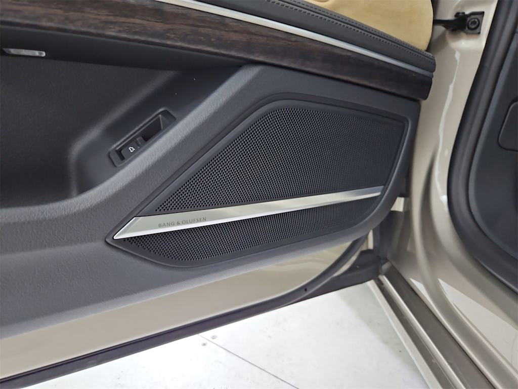 Thumbnail: 2020 Audi A8 - 36