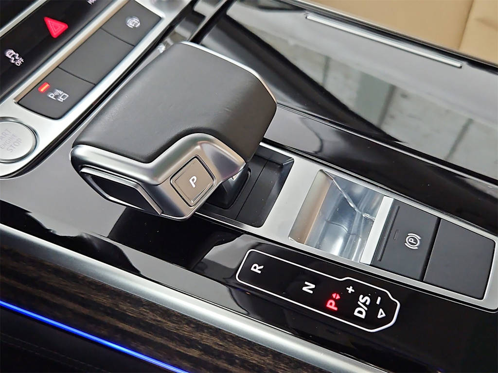 Thumbnail: 2020 Audi A8 - 38