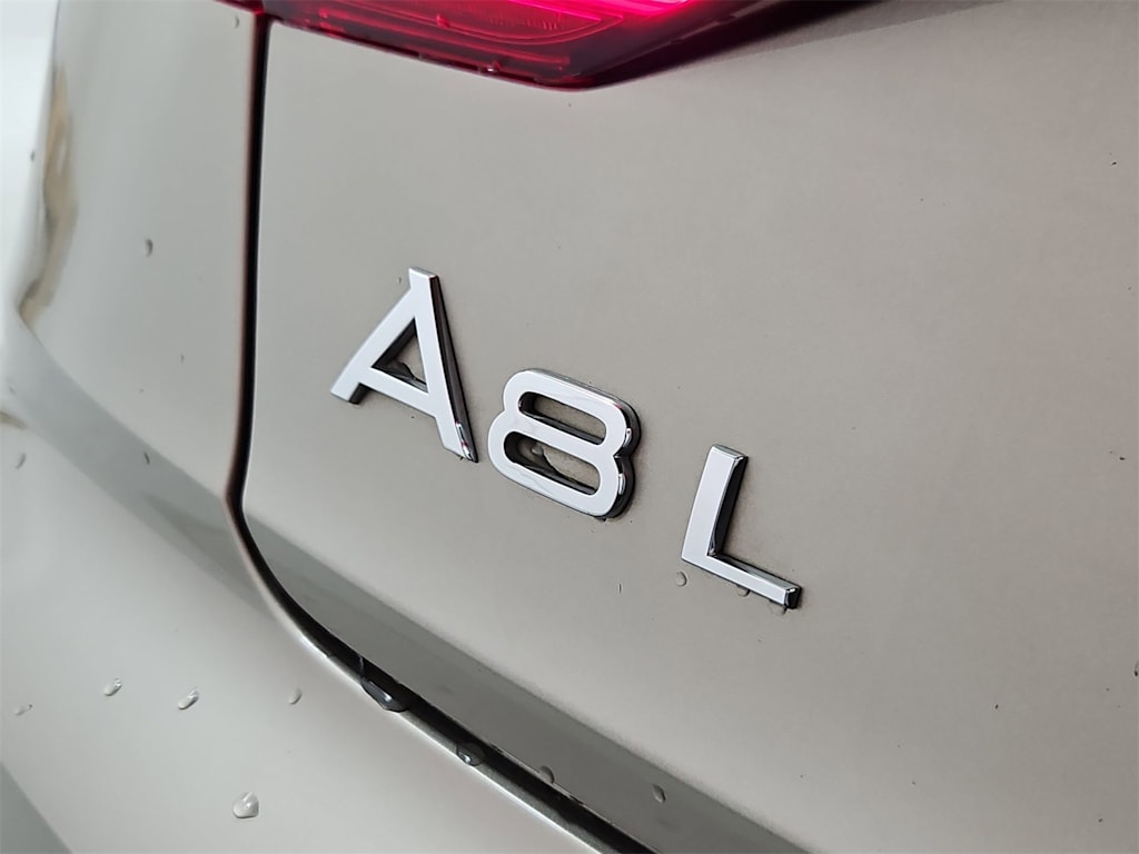 Thumbnail: 2020 Audi A8 - 25