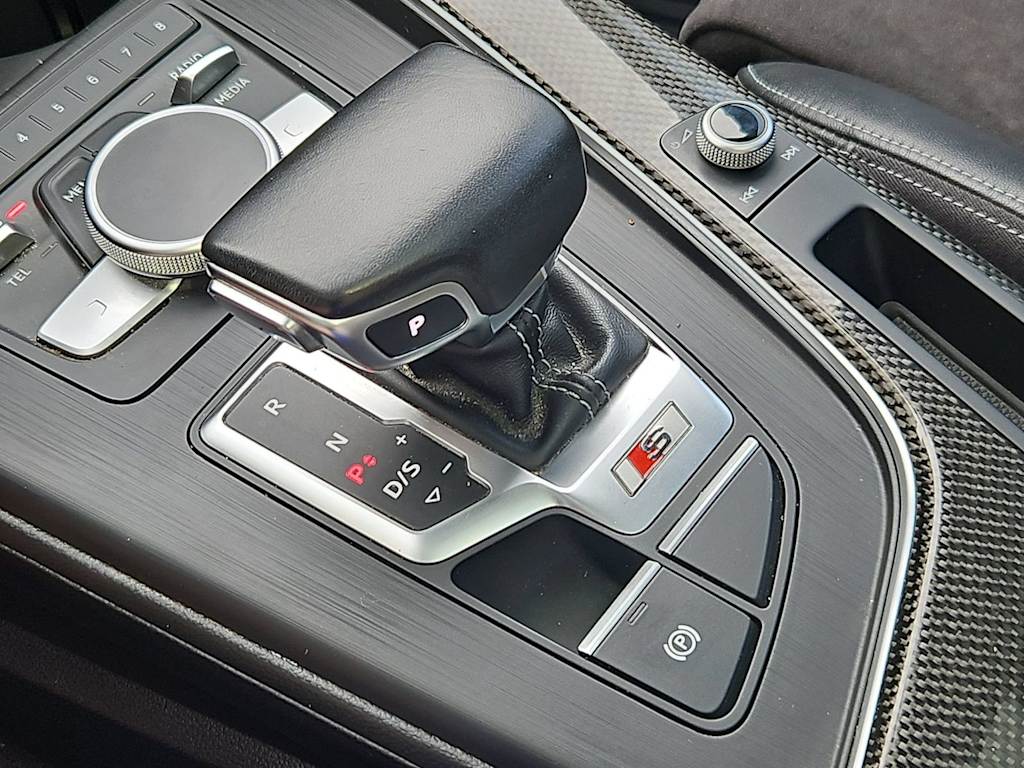 Thumbnail: 2018 Audi S4 - 16
