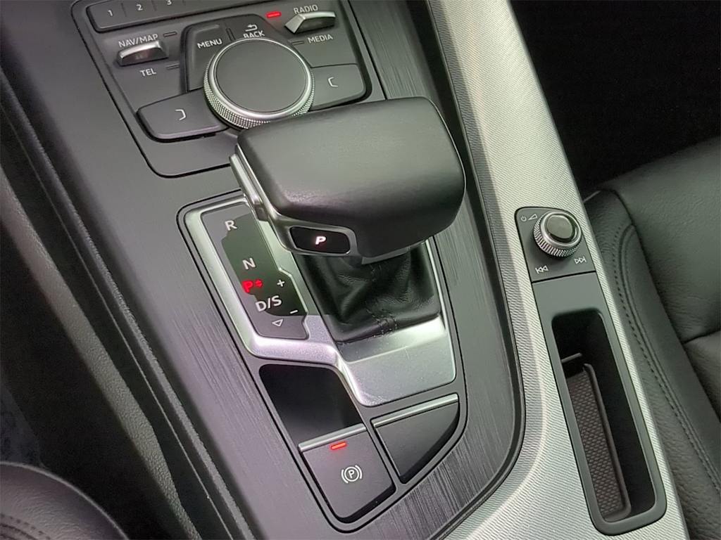 Thumbnail: 2017 Audi A4 - 35