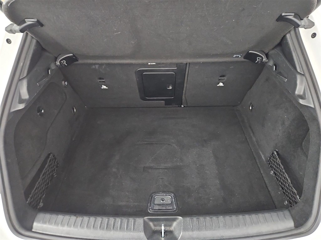 Thumbnail: 2018 Mercedes-Benz GLA - 18