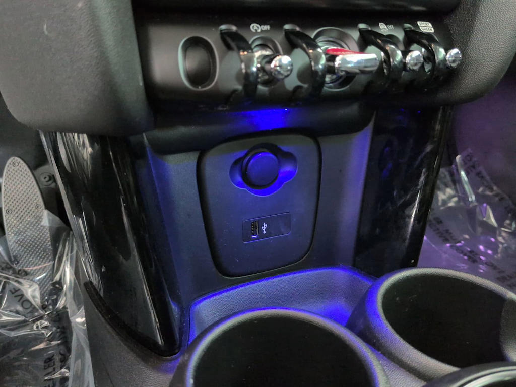 Thumbnail: 2020 MINI Cooper - 34