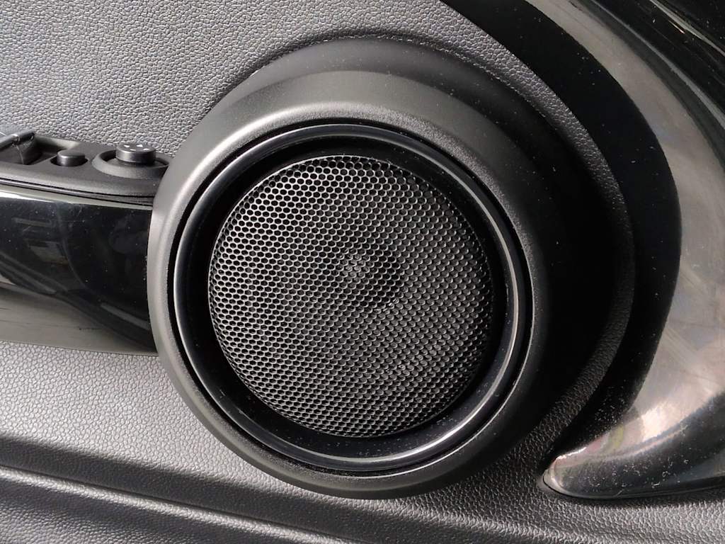 Thumbnail: 2020 MINI Cooper - 33