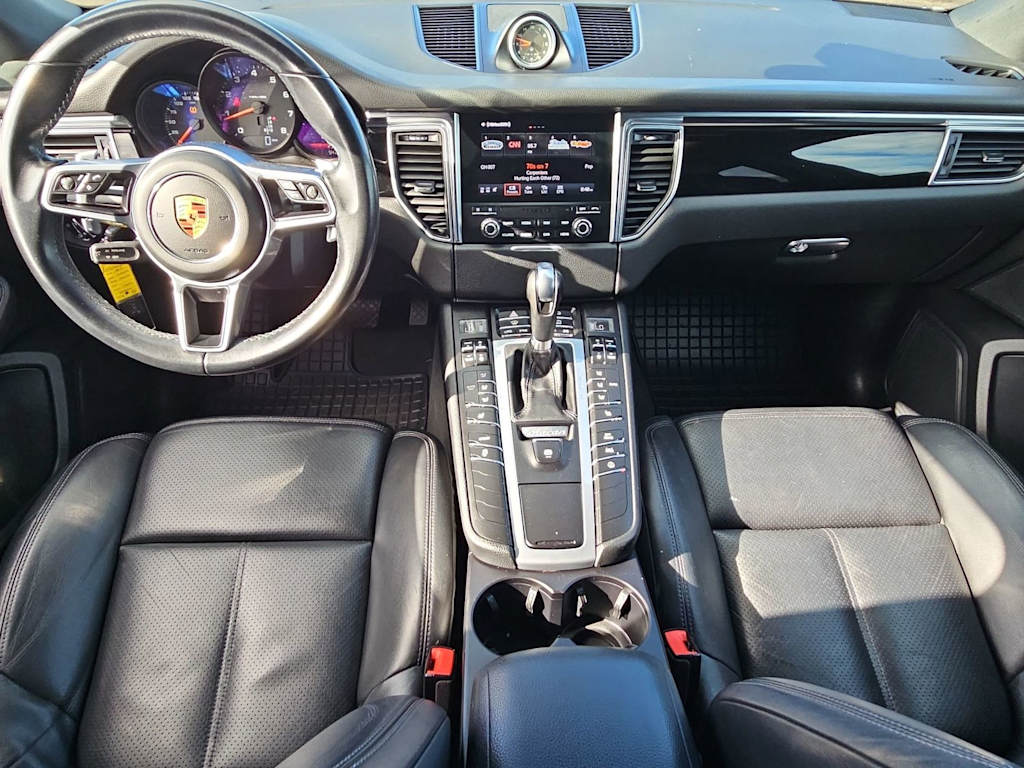 Thumbnail: 2018 Porsche Macan - 10