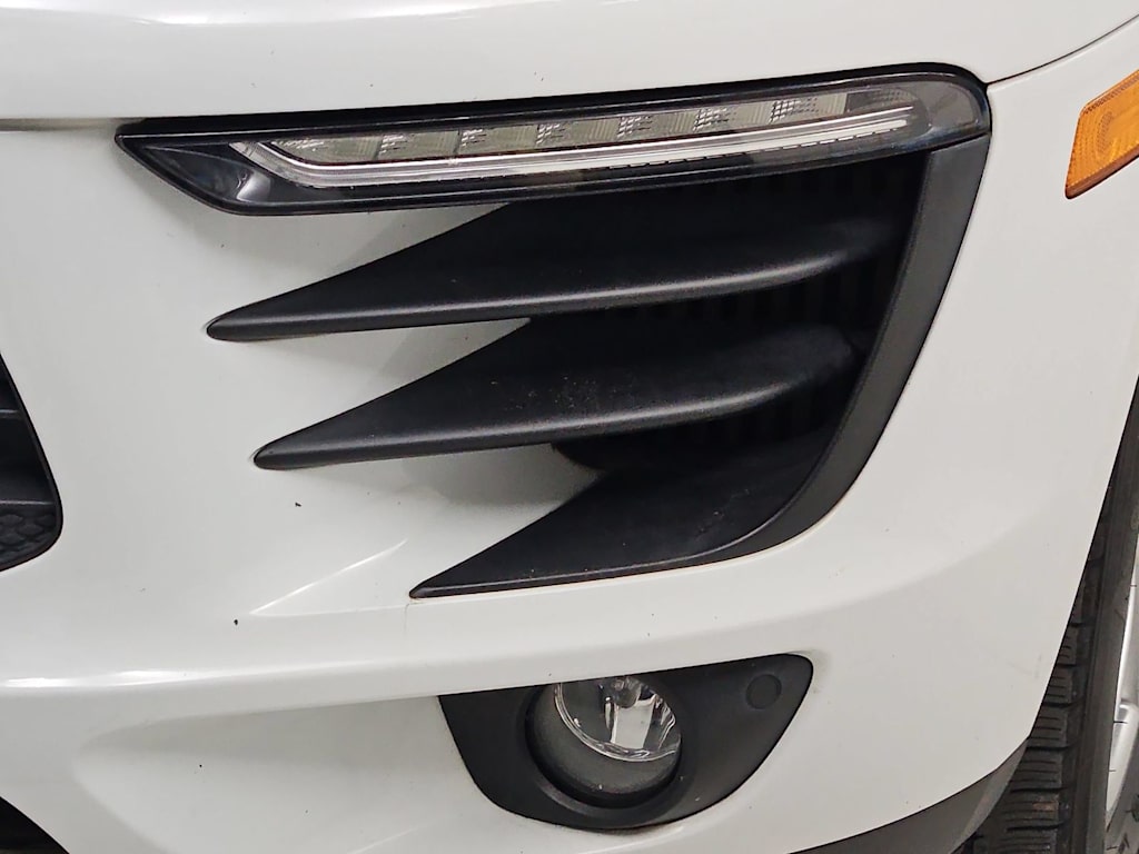 Thumbnail: 2016 Porsche Macan - 24